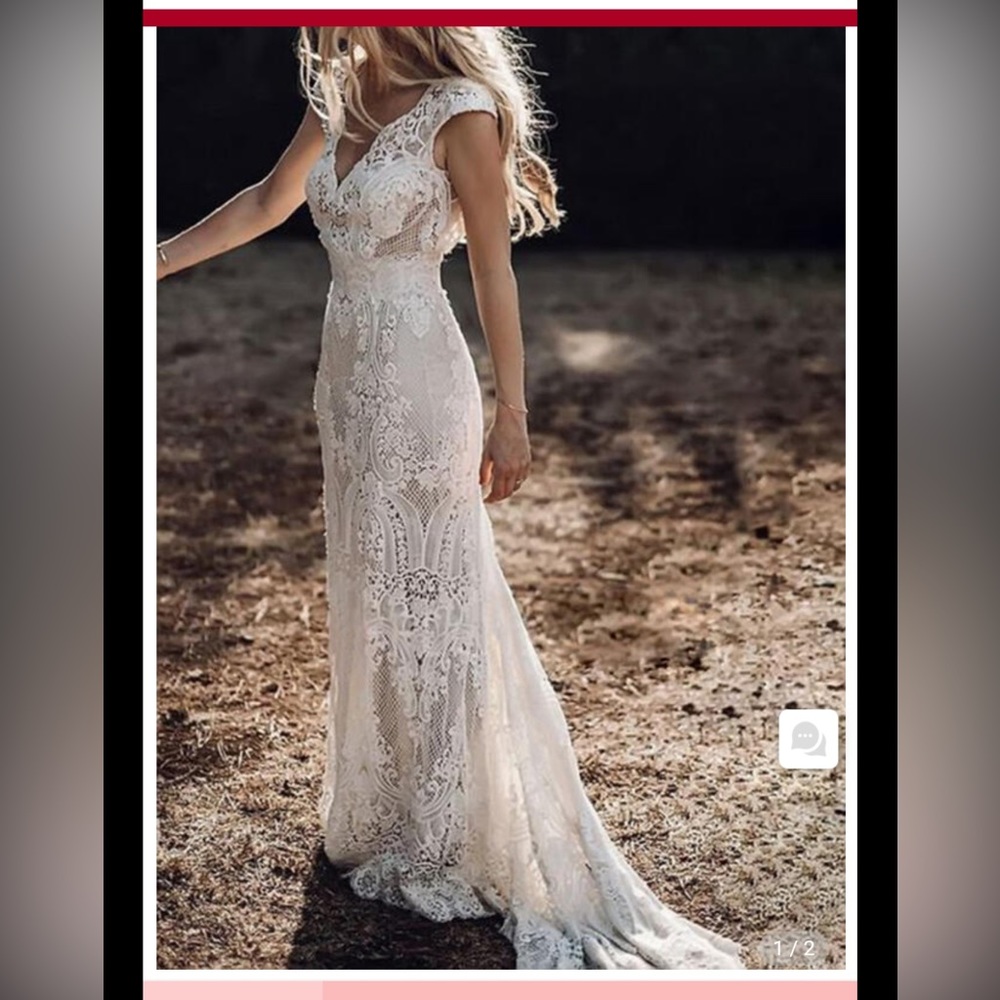 Women’s Ivory Lace Dress, Size M